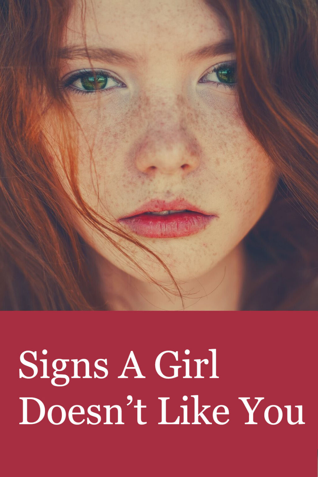 signs-a-girl-doesn-t-like-you-read-catalogs